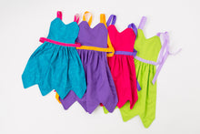 Load image into Gallery viewer, Child aprons in blue, purple, pink, and green